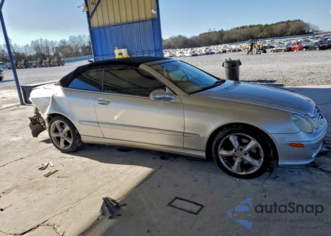 2005 Mercedes-Benz Clk 320 from USA, damaged, VIN WDBTK65G55T047786